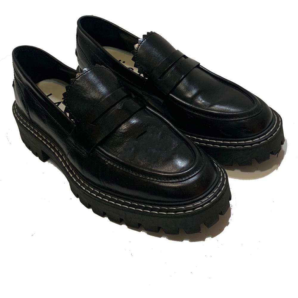 10 / Last Women’s Black Leather Loafers